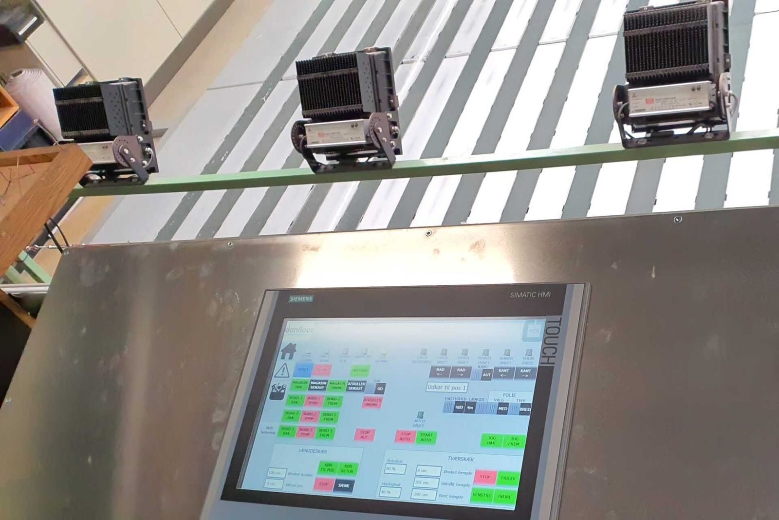 HMI-touchpanel ved et automatisk anlæg